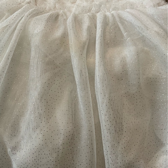 Girls Cream Rosette Tulle Dress Toddlers - Cat & Jack 4T - Picture 4 of 7